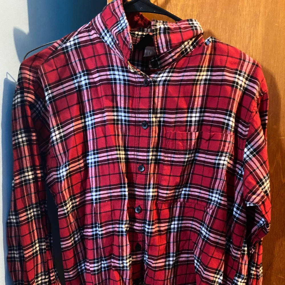 Red flannel, very good condition, divided brand